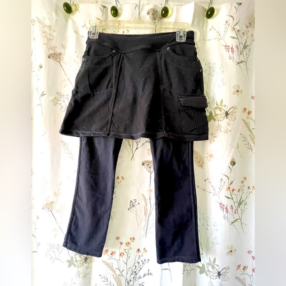 Women's Athleta Skirt Leggings Skort 2 in 1 - Picture 2 of 9